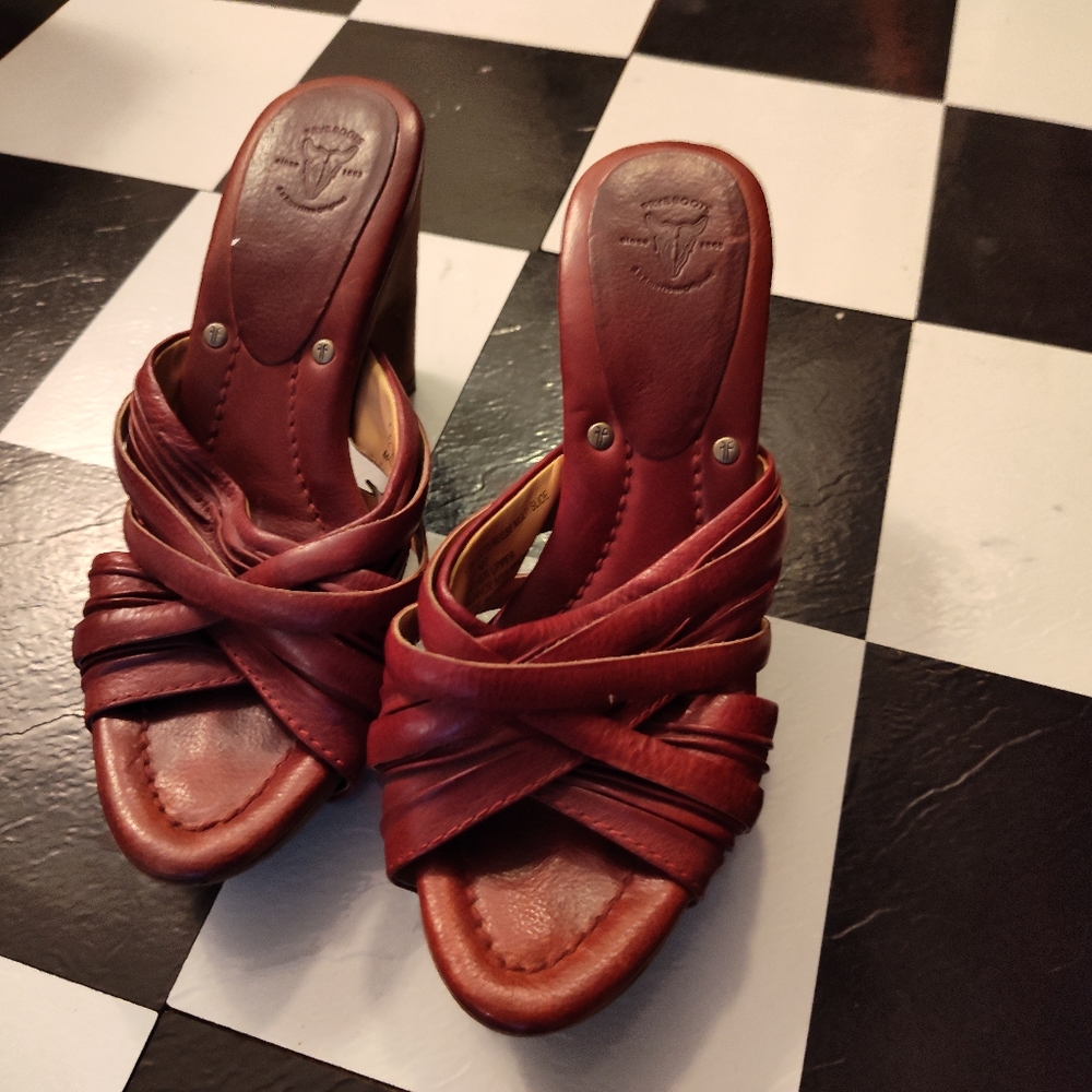 Frye Reese Slides Red 7.5 - image 1